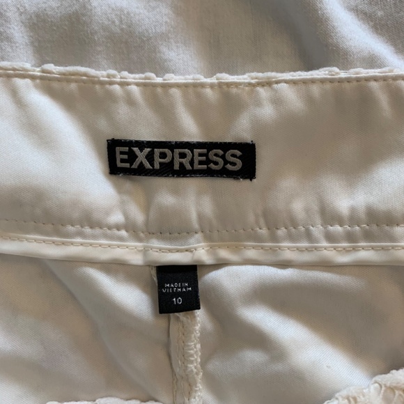 Express lace shorts - Picture 6 of 7